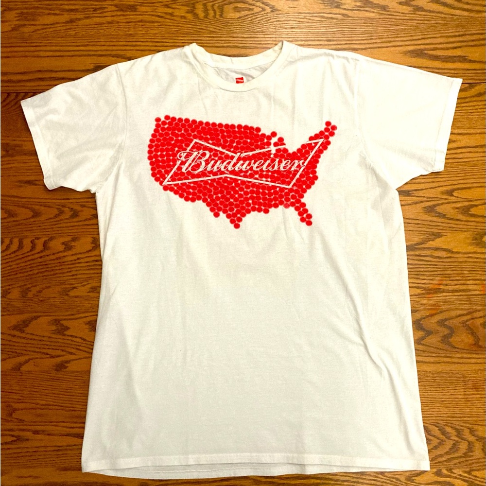🍺BUDWEISER🍺t-shirt HANES 100%cotton - lightweight Size L washed, but not worn
